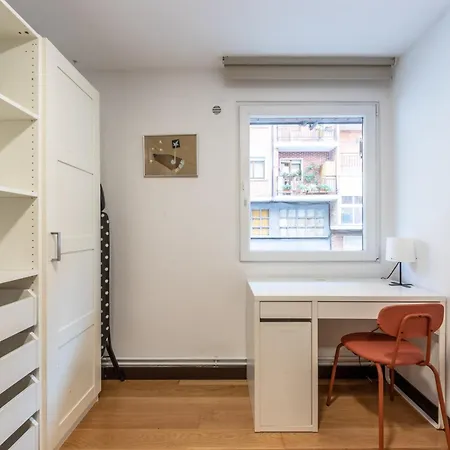 Tranquilo Con Wifi Y Cercano Al Metro *